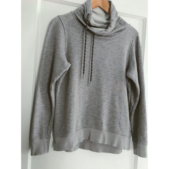 SOLD•Columbia Sportswear Gray Cowl Neck Sweatsh… - Picture 3 of 7